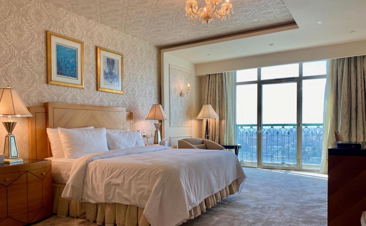 Chez Haytham At Four Seasons Nile Plaza Residential Suite Le Caire Extérieur photo
