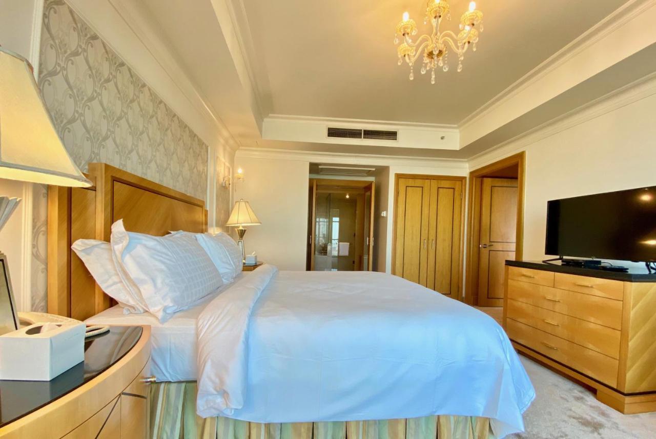 Chez Haytham At Four Seasons Nile Plaza Residential Suite Le Caire Extérieur photo